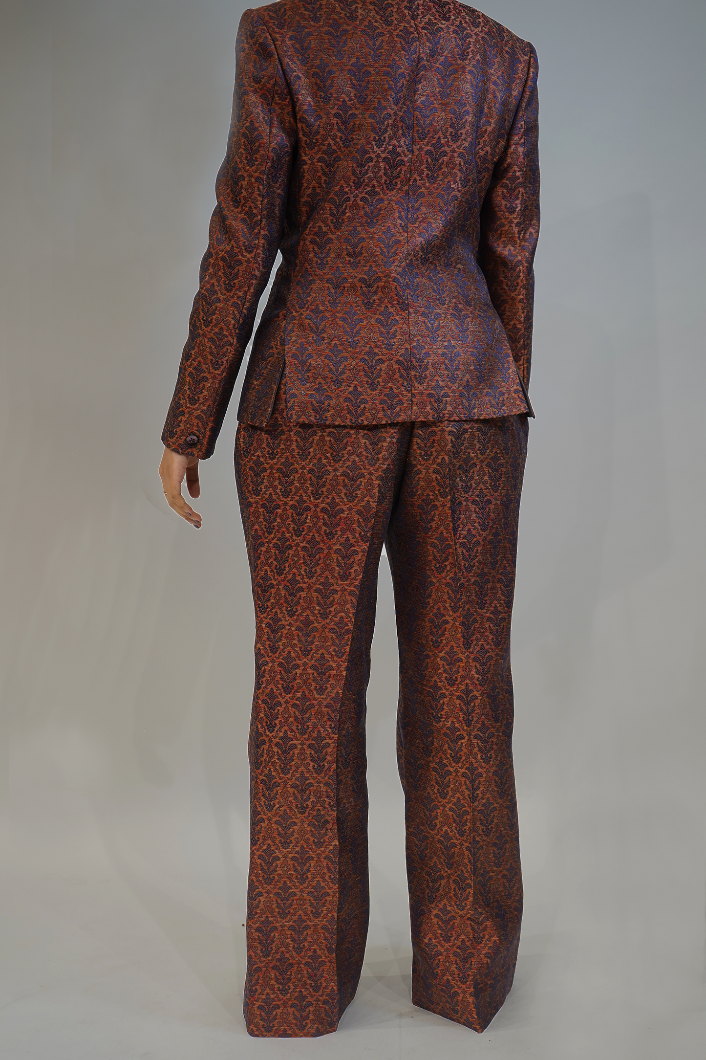 Rustic brown Jacquard  2 piece double  breasted with contrast lapel  blazer trouser set.