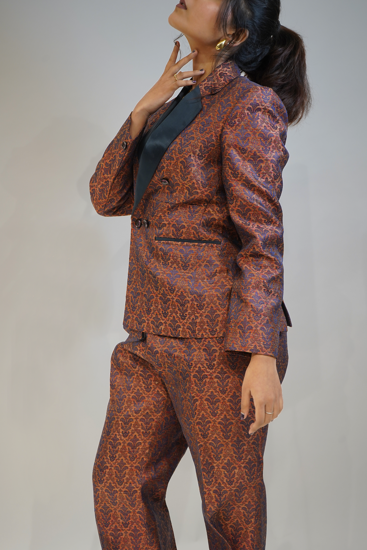 Rustic brown Jacquard  2 piece double  breasted with contrast lapel  blazer trouser set.